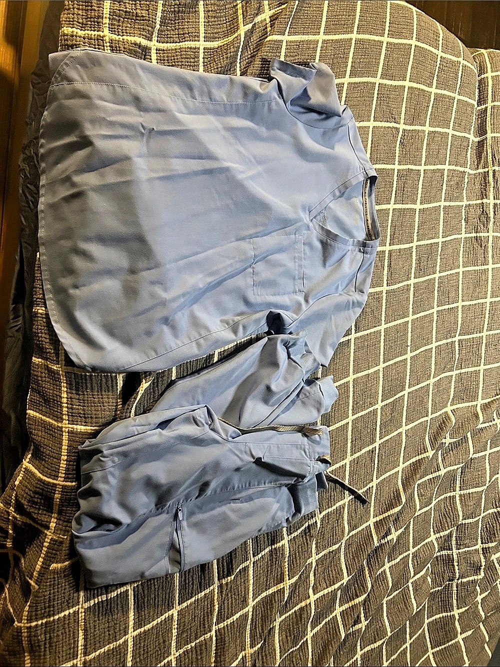 Fabletics Scrubs V-Neck Top and Jogger Set Blue Medium